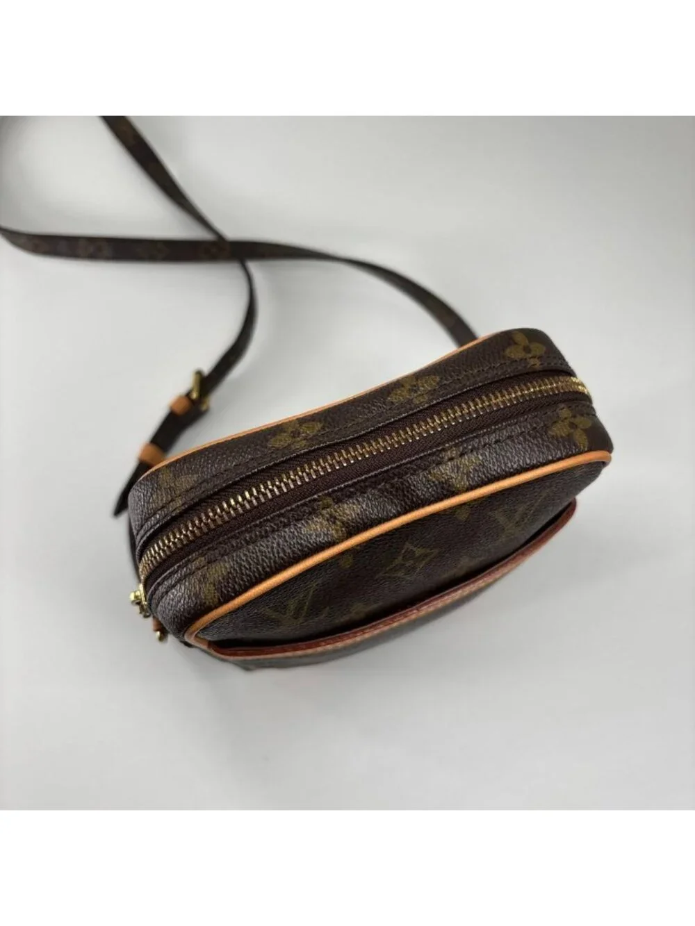 Louis Vuitton Super Monogram Danube Brown